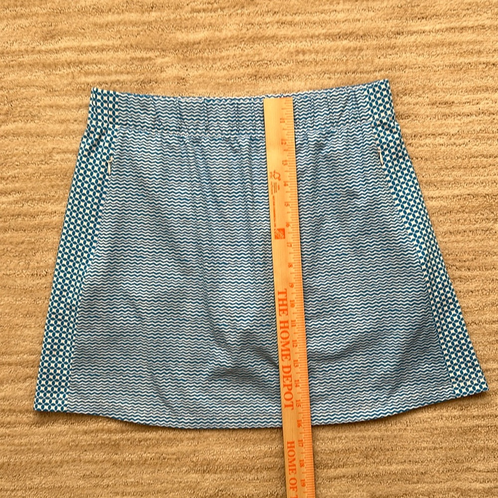 J. McLaughlin Athletic Skort | Skirt Blue Wave Pattern, Size Medium - Picture 10 of 14